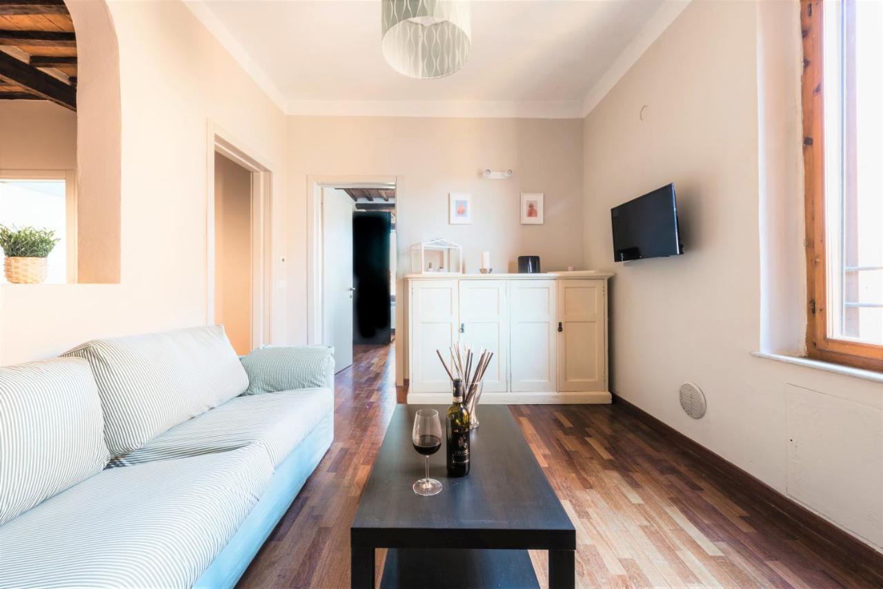 Hostly - La Pera Suite Apartment - 2 Bedrooms, Full Center 피사 외부 사진