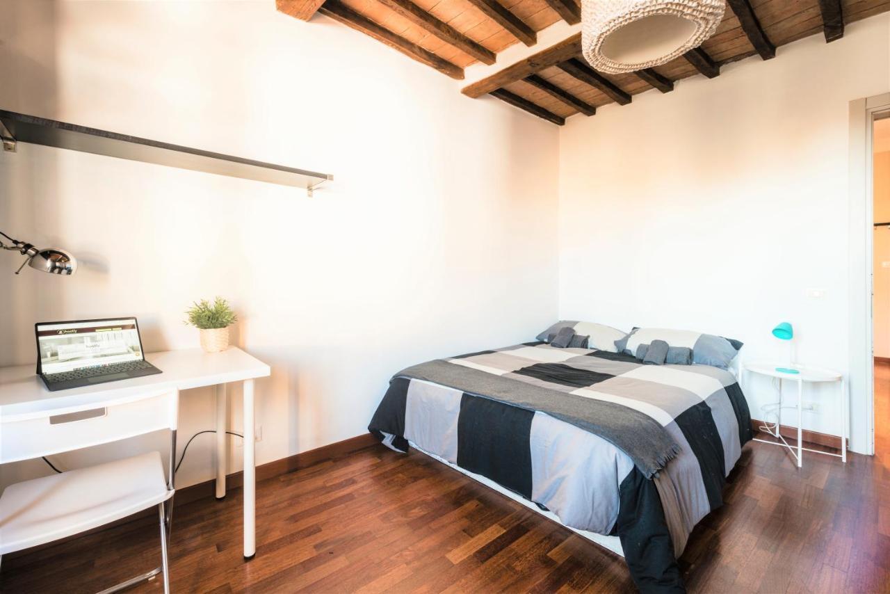Hostly - La Pera Suite Apartment - 2 Bedrooms, Full Center 피사 외부 사진